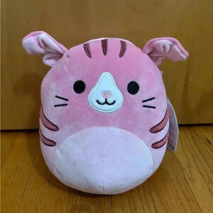 Squishmallow Geraldine the Cat Pink 8 inches NWT